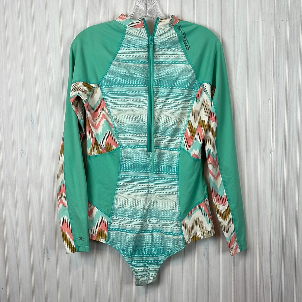 O'NEILL ONE PIECE LONG SLEEVE ZIP SURFSUIT 365 TAME OCEANS MOVE MOUNTAINS